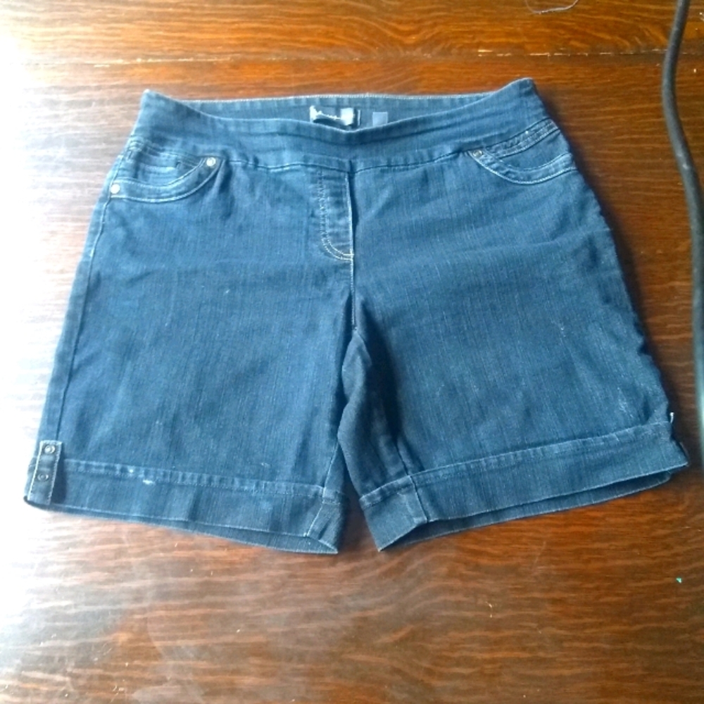 Reitmans Jean shorts